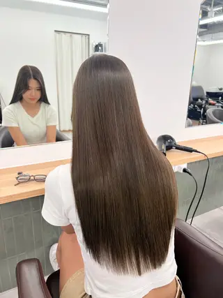 ロング ブリーチなし/レイヤ ー特化🌈Tommyのヘアスタイル