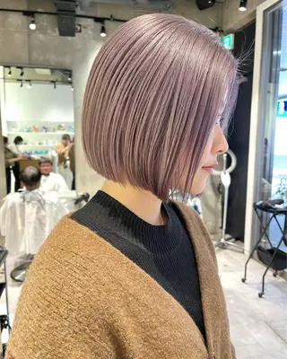 ショート カラー iLi 《イリ》のヘアスタイル