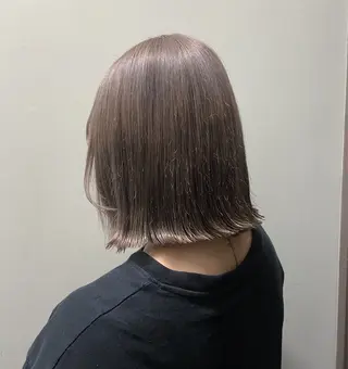 ミディアム モリ アヤノのヘアスタイル