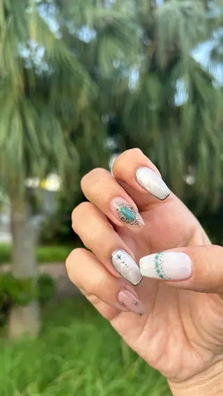 ネイル La Vanille所属・LaVanille 🌵Senkoのネイルデザイン