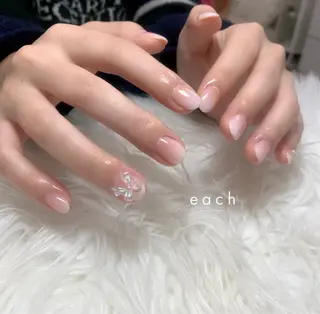 ネイル each Hibikiのネイルデザイン