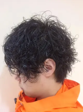 ショート パーマ メンズ 永井 大希のヘアスタイル