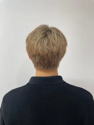 ショート カラー メンズ 🌿似合わせブリーチ 小俣　来🌿のヘアスタイル