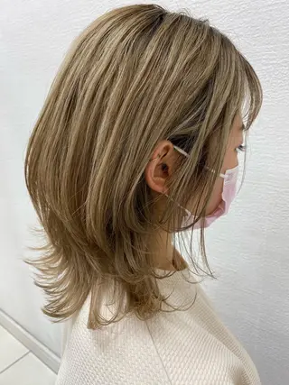 ミディアム Kaede .のヘアスタイル