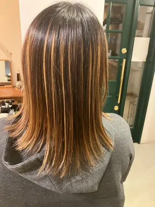 ミディアム 清水 美香のヘアスタイル