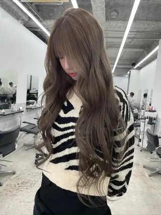 ロング カラー BLEACHi /noeのヘアスタイル