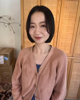 ショート カワサキ カエデのヘアスタイル