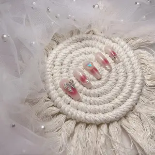 ネイル uu ネイルサロン関内🌼のネイルデザイン