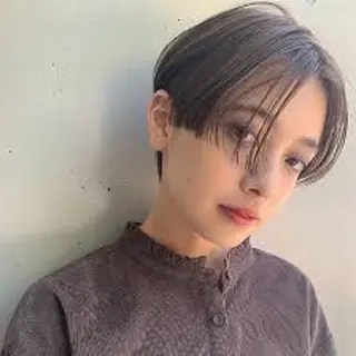 ショート sand omotesando所属・レイヤーカット ショートカットパーマのヘアスタイル