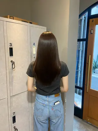 ロング 加藤 詩流のヘアスタイル