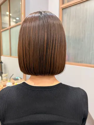 ショート ボブ/レイヤー/ 縮毛矯正/オオバコのヘアスタイル