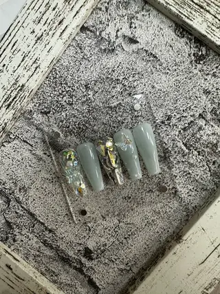 ネイル Mira Nail Studioのネイルデザイン