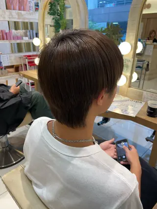 カラー メンズ ブリーチなしカラー/ 暖色カラー/艶カラーのヘアスタイル