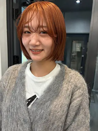 ショート カラー pole/apartment所属・💓パーマ，💗 レイヤーカットのヘアスタイル