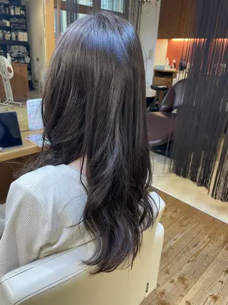 ロング 山木 裕子のヘアスタイル