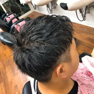ショート パーマ メンズ 本橋 琴実のヘアスタイル