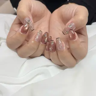 ネイル パラジェルサロン 大人女性が通うサロンのネイルデザイン