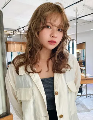 ミディアム パーマ FERIA 緑地公園 ⭐️伏田愛奈⭐️のヘアスタイル