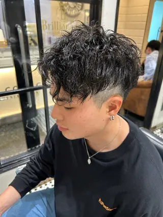 ショート パーマ メンズ 榊原 貫太のヘアスタイル