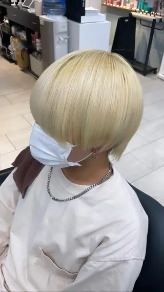 ショート ハイトーン特化🌟 カワシマシュンスケのヘアスタイル