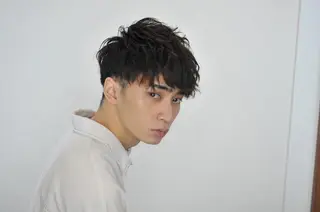 ショート カラー メンズ 古林 紘のヘアスタイル