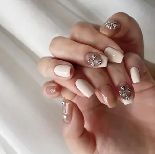 ネイル Queens momoのネイルデザイン