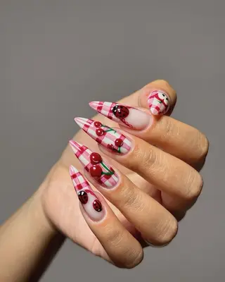 カラー AIN Nailのネイルデザイン