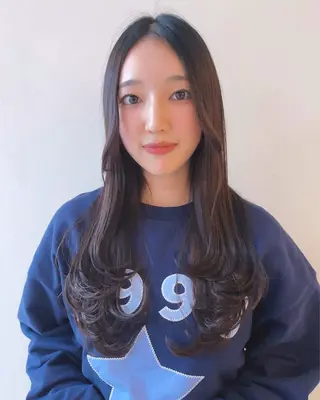 ロング カラー 透明感カラー🫧🌈 似合わせカット✂︎のヘアスタイル