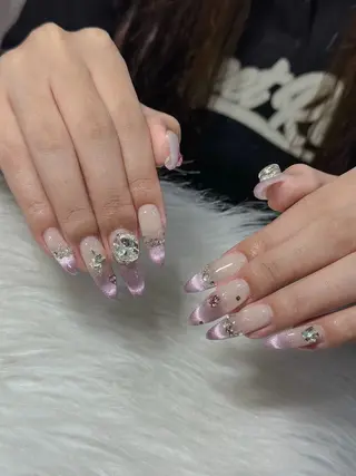 ネイル LAVISH nanamiのネイルデザイン