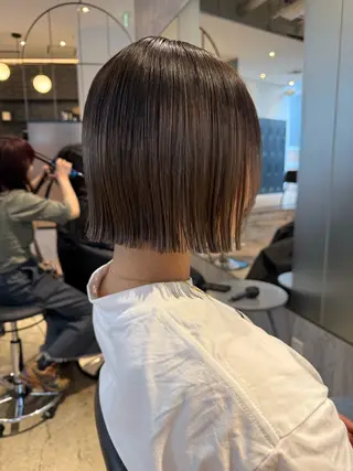 ミディアム 須藤 優真 切りっぱなしボブのヘアスタイル