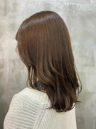 セミロング カラー ヘアアレンジ 志賀 あずみのヘアスタイル
