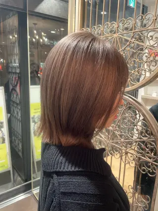 カラー ナカタ ユウナのヘアスタイル