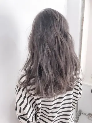 ミディアム カラー BOX mico.のヘアスタイル