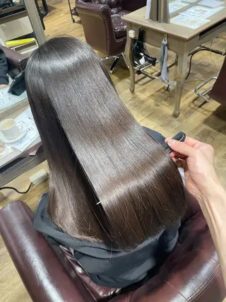 ハクア相模大野店(HAKUA)所属・髪質改善&白髪ぼかし スタイリスト近藤宏樹のヘアスタイル