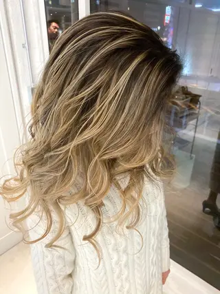 セミロング カラー welring hair salonのヘアスタイル