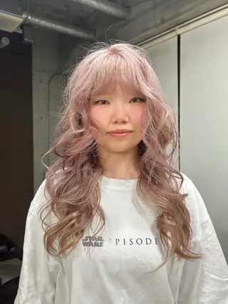 ロング Hiyo 外国人風くせ毛パーマのヘアスタイル
