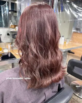 ロング カラー パーマ ヘアアレンジ メンズ キッズ ネイル マツエク・マツパ アイブロウ 透明感カラー・レイヤ ー🎀amika🎀のヘアスタイル