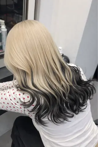 ロング カラー 蔭山 幸奈のヘアスタイル