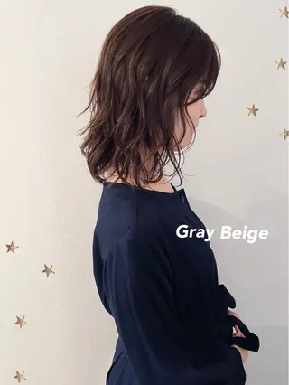 ミディアム カラー 市川 千夏のヘアスタイル