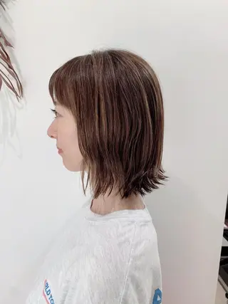 ミディアム 山川 佳奈のヘアスタイル