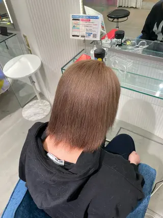 ショート カラー 安井まゆ _Box mico.のヘアスタイル