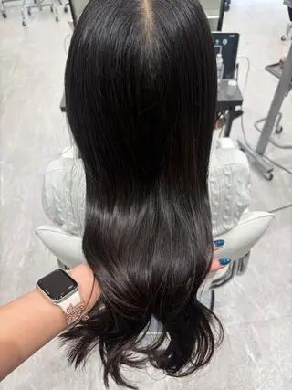 ロング 艶髪/透明感カラー/ 美髪/ Luxsサナのヘアスタイル