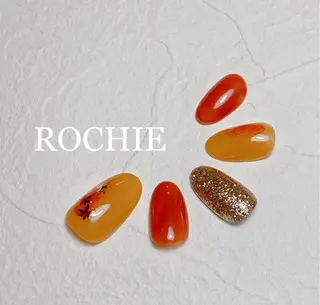 ネイル ROCHIE ロキエ(まなみ)のネイルデザイン