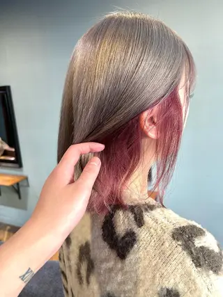 ミディアム 樋富 優香のヘアスタイル