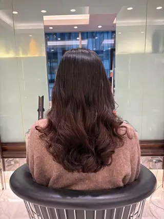 ミディアム パーマ 韓国っぽ透け感カラー マンツーマン🫧なおのヘアスタイル
