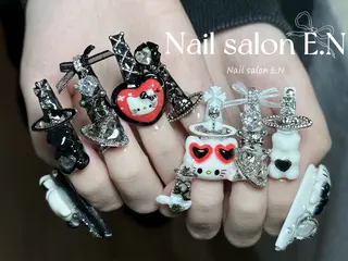 ネイル E.N🦋 長さ出し/持ち込みのネイルデザイン