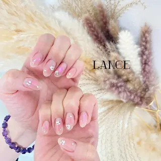 ミディアム ネイル Lance nailのネイルデザイン
