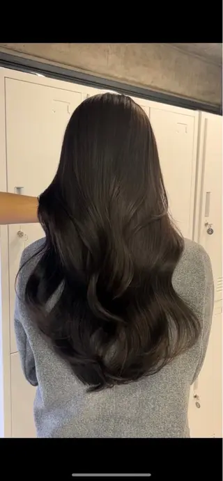 ロング モリシタ チョウのヘアスタイル