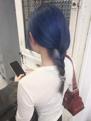 セミロング カラー kosoraレイヤー ハイトーン/デザインのヘアスタイル