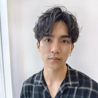 メンズ フェザーパーマ/ 曲がる矯正/酒井壮大のヘアスタイル